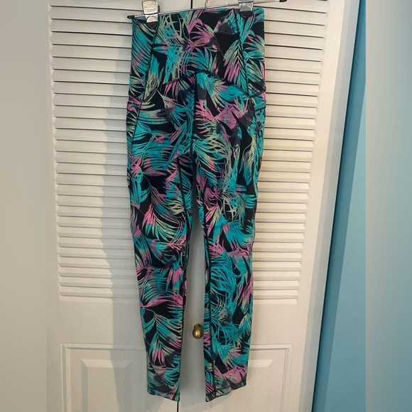 Manduka Tropical Leaf Print Leggings - Picture 2 of 7